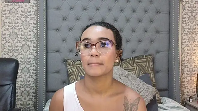 Snapshot of evafoxs chatting on March 2025 01:12:02 PM evafoxs online show from March 2025 01:12:02 PM