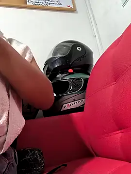 Snapshot of evafoxs chatting on October 2025 12:38:02 AM evafoxs online show from October 2025 12:38:02 AM