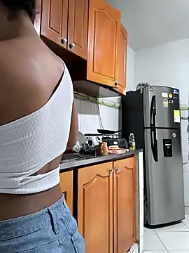 Snapshot of evafoxs chatting on October 2025 12:57:01 AM evafoxs online show from October 2025 12:57:01 AM