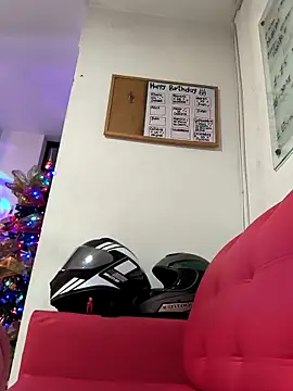 Snapshot of evafoxs chatting on December 2025 12:16:01 AM evafoxs online show from December 2025 12:16:01 AM