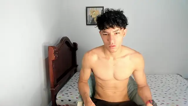 Snapshot of enzo_sloran chatting on September 2025 03:49:02 PM enzo sloran online show from September 2025 03:49:02 PM