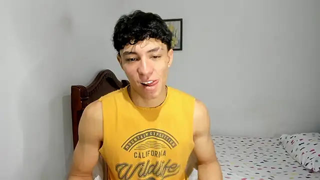 Snapshot of enzo_sloran chatting on October 2025 12:08:02 PM enzo sloran online show from October 2025 12:08:02 PM