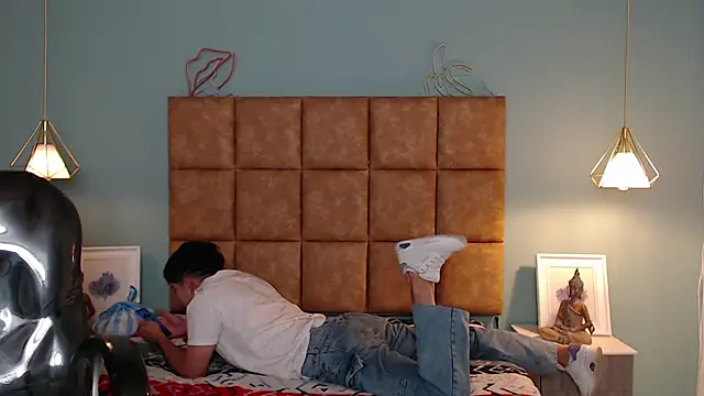 AlejooTwink online show from January 2025 08:26:02 PM