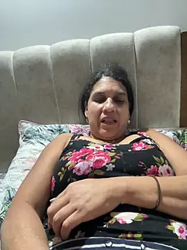 Snapshot of siri_duque chatting on April 2026 03:15:01 AM siri duque online show from April 2026 03:15:01 AM