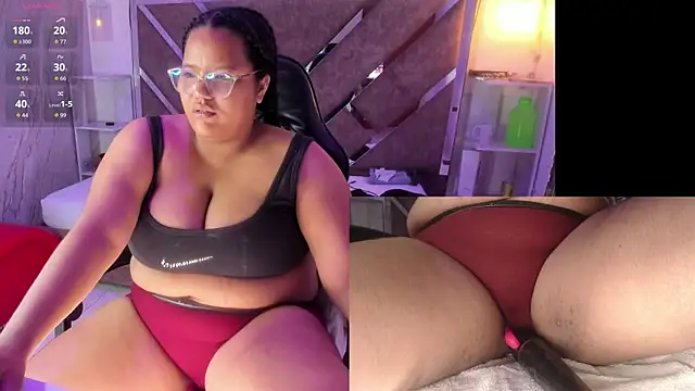 MhiaRey online show from November 2025 01:00:01 PM