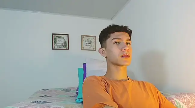 Snapshot of Noah_tyler_ chatting on December 2024 07:54:02 PM Noah tyler online show from December 2024 07:54:02 PM