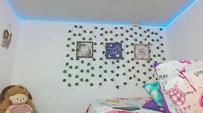 Snapshot of Noah_tyler_ chatting on January 2025 08:21:02 PM Noah tyler online show from January 2025 08:21:02 PM