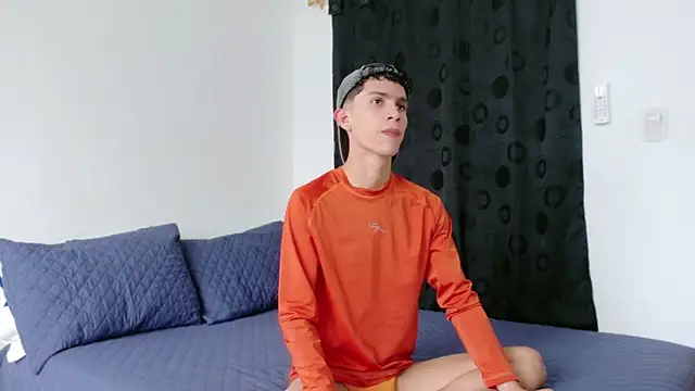 Snapshot of Noah_tyler_ chatting on November 2025 05:36:02 PM Noah tyler online show from November 2025 05:36:02 PM