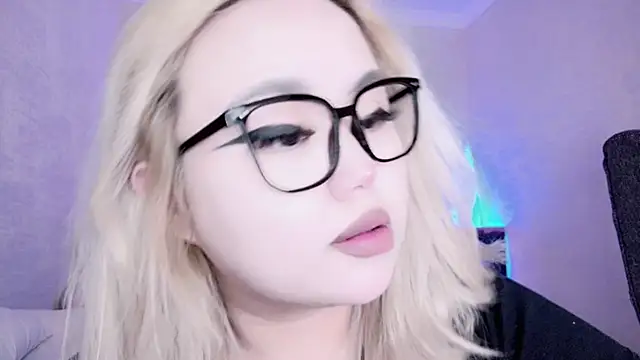 Snapshot of amelia_sunlight chatting on December 2024 12:26:02 AM amelia sunlight online show from December 2024 12:26:02 AM