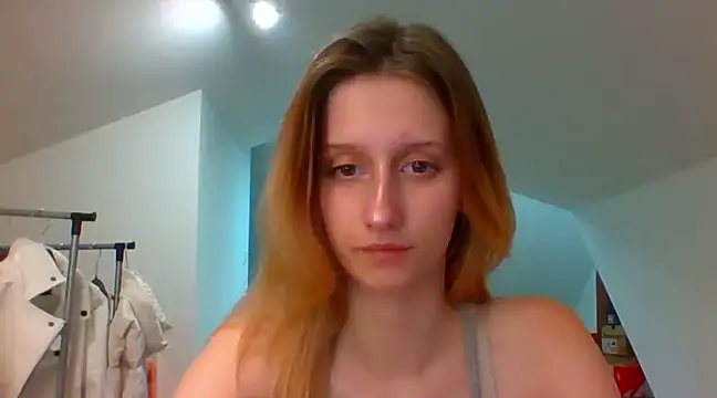 Snapshot of LUNA_delight chatting on December 2024 02:41:02 PM LUNA delight online show from December 2024 02:41:02 PM