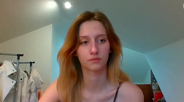 Snapshot of LUNA_delight chatting on December 2024 07:39:02 AM LUNA delight online show from December 2024 07:39:02 AM