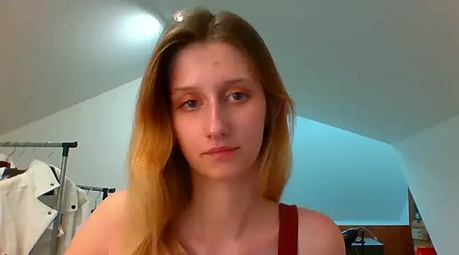 Snapshot of LUNA_delight chatting on December 2024 05:55:01 PM LUNA delight online show from December 2024 05:55:01 PM