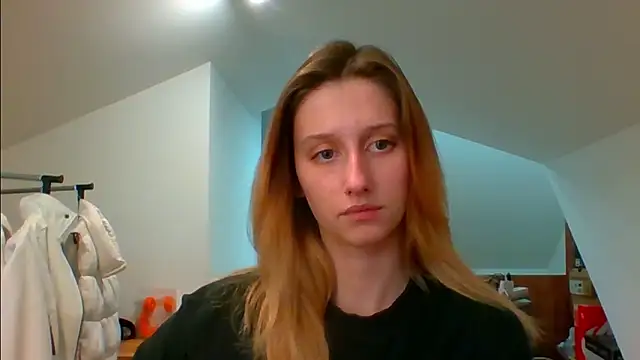 Snapshot of LUNA_delight chatting on December 2024 02:38:02 PM LUNA delight online show from December 2024 02:38:02 PM