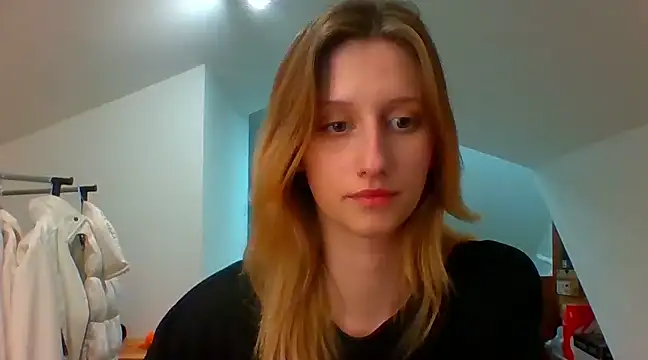 Snapshot of LUNA_delight chatting on December 2024 02:49:02 PM LUNA delight online show from December 2024 02:49:02 PM