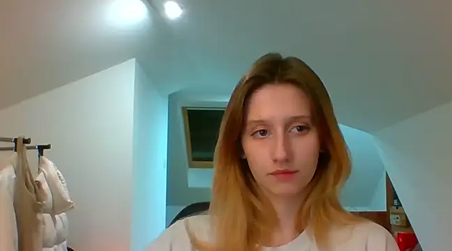 Snapshot of LUNA_delight chatting on December 2024 05:54:02 PM LUNA delight online show from December 2024 05:54:02 PM