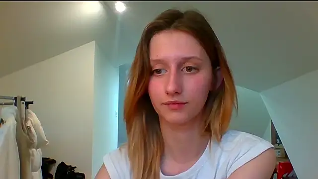 Snapshot of LUNA_delight chatting on December 2024 08:54:02 AM LUNA delight online show from December 2024 08:54:02 AM