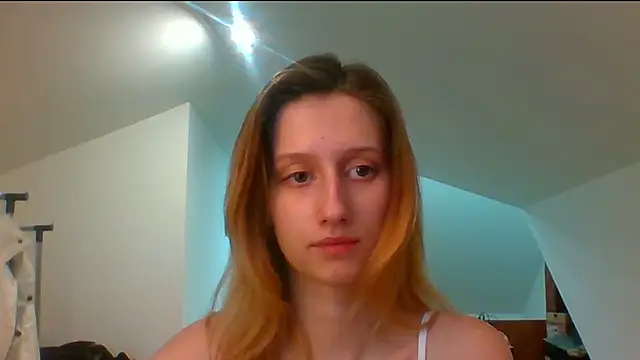 Snapshot of LUNA_delight chatting on January 2025 02:45:01 PM LUNA delight online show from January 2025 02:45:01 PM