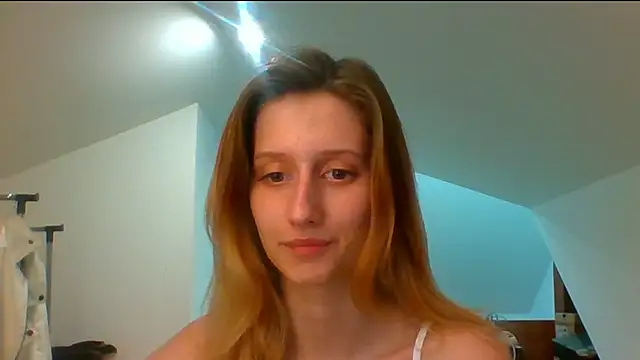 Snapshot of LUNA_delight chatting on January 2025 05:56:01 PM LUNA delight online show from January 2025 05:56:01 PM