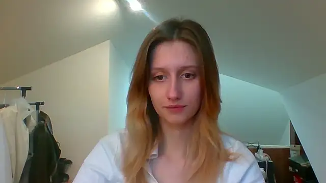 Snapshot of LUNA_delight chatting on January 2025 02:39:01 PM LUNA delight online show from January 2025 02:39:01 PM