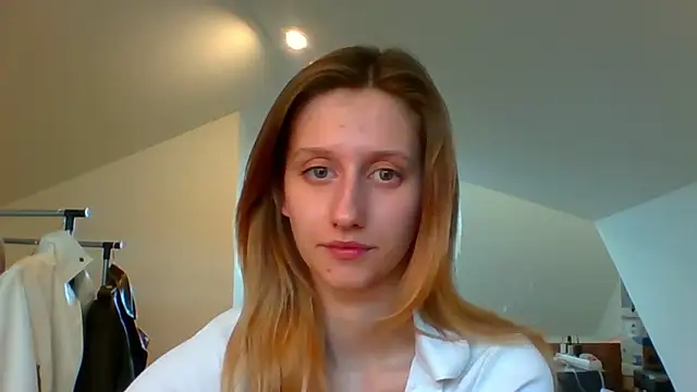 Snapshot of LUNA_delight chatting on February 2025 02:44:01 PM LUNA delight online show from February 2025 02:44:01 PM