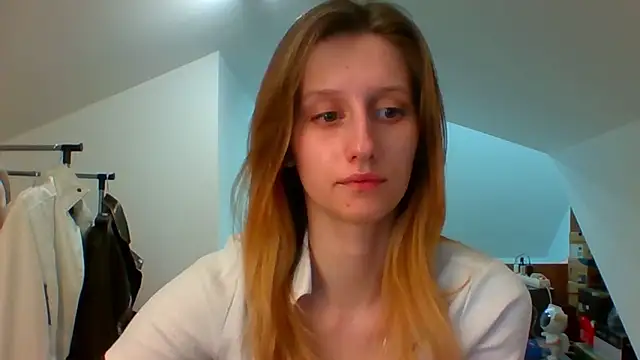 Snapshot of LUNA_delight chatting on February 2025 05:46:02 PM LUNA delight online show from February 2025 05:46:02 PM