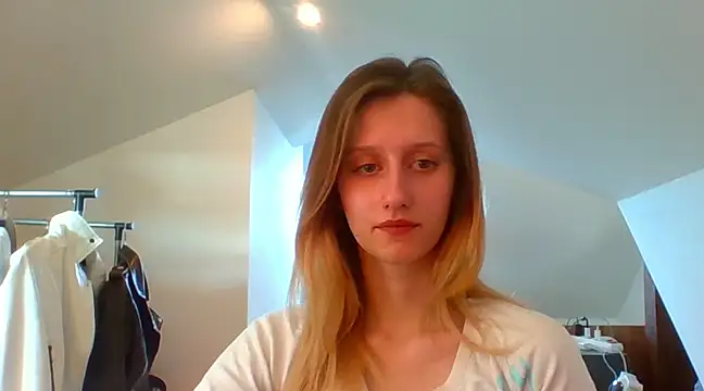 Snapshot of LUNA_delight chatting on February 2025 11:06:02 AM LUNA delight online show from February 2025 11:06:02 AM