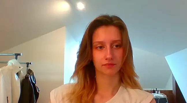 Snapshot of LUNA_delight chatting on February 2025 07:45:01 AM LUNA delight online show from February 2025 07:45:01 AM