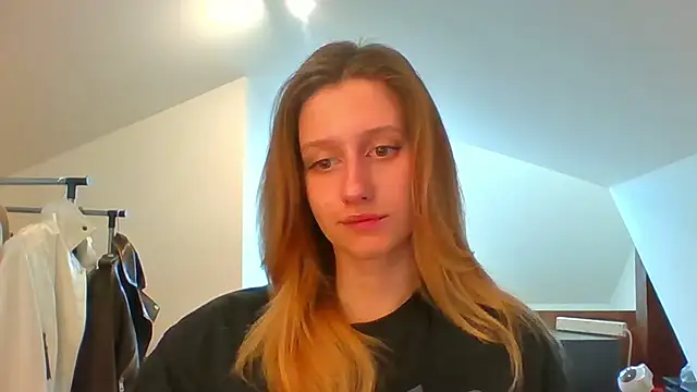 Snapshot of LUNA_delight chatting on February 2025 07:42:02 AM LUNA delight online show from February 2025 07:42:02 AM