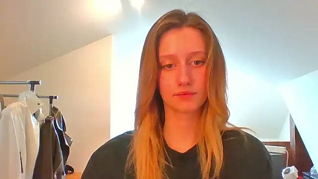 Snapshot of LUNA_delight chatting on February 2025 10:47:02 AM LUNA delight online show from February 2025 10:47:02 AM