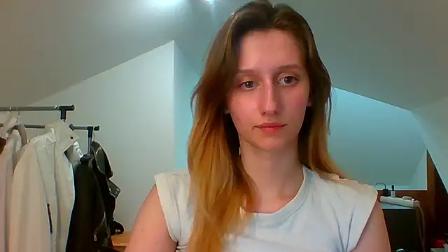 Snapshot of LUNA_delight chatting on March 2025 05:50:02 PM LUNA delight online show from March 2025 05:50:02 PM