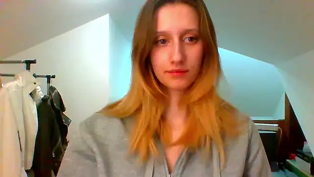 Snapshot of LUNA_delight chatting on March 2025 05:49:02 PM LUNA delight online show from March 2025 05:49:02 PM