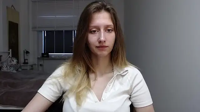 Snapshot of LUNA_delight chatting on September 2025 05:40:01 AM LUNA delight online show from September 2025 05:40:01 AM