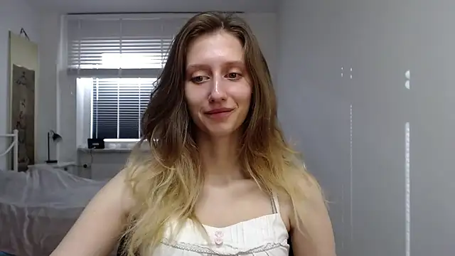 Snapshot of LUNA_delight chatting on September 2025 05:42:01 AM LUNA delight online show from September 2025 05:42:01 AM