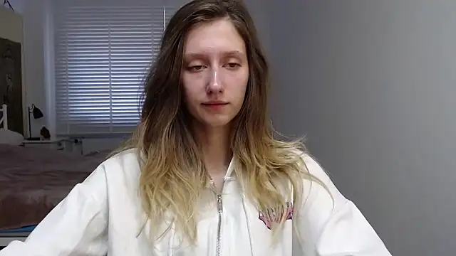 Snapshot of LUNA_delight chatting on October 2025 05:27:01 AM LUNA delight online show from October 2025 05:27:01 AM