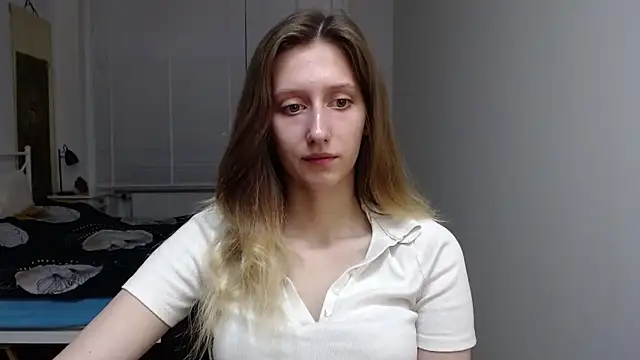 Snapshot of LUNA_delight chatting on October 2025 05:27:02 AM LUNA delight online show from October 2025 05:27:02 AM