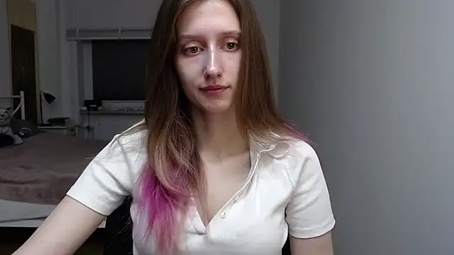 Snapshot of LUNA_delight chatting on December 2025 06:33:02 AM LUNA delight online show from December 2025 06:33:02 AM