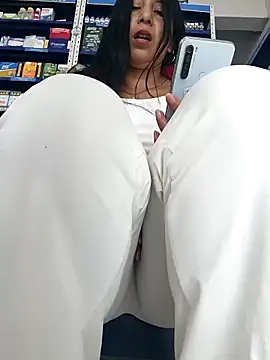 Megan jennerr online show from September 2025 03:24:01 PM