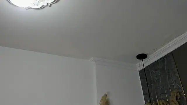 Snapshot of Slut_Milf_ chatting on September 2025 07:06:02 PM Slut Milf online show from September 2025 07:06:02 PM