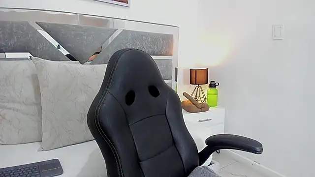 Slut Milf  online show from March 2026 08:59:01 PM