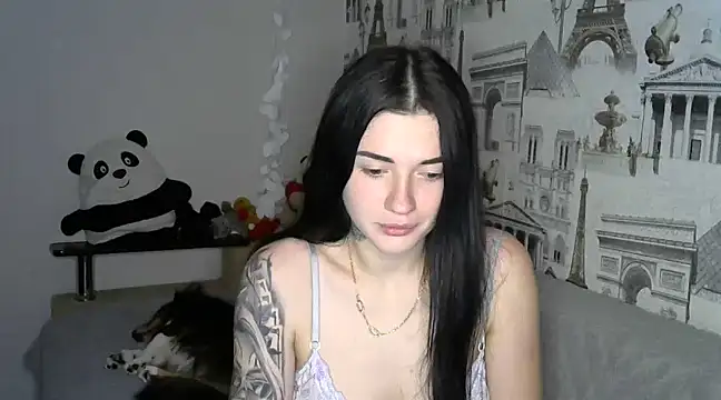 Snapshot of Liana_diva chatting on January 2025 11:29:01 PM Liana diva online show from January 2025 11:29:01 PM