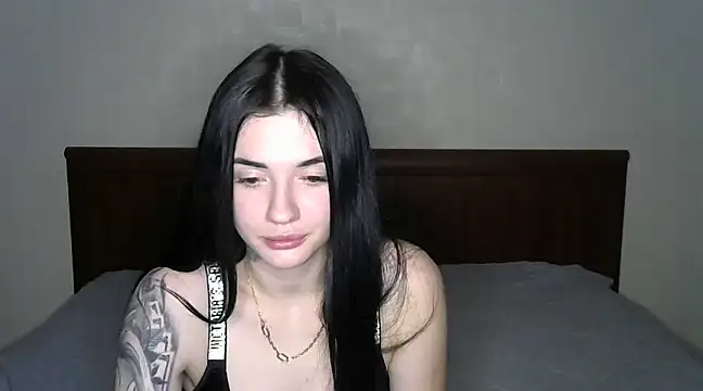 Snapshot of Liana_diva chatting on January 2025 02:04:01 AM Liana diva online show from January 2025 02:04:01 AM