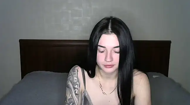 Snapshot of Liana_diva chatting on January 2025 10:48:01 PM Liana diva online show from January 2025 10:48:01 PM