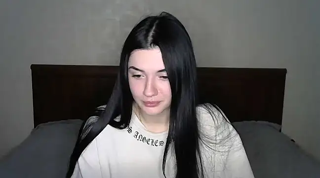 Snapshot of Liana_diva chatting on February 2025 10:40:01 PM Liana diva online show from February 2025 10:40:01 PM