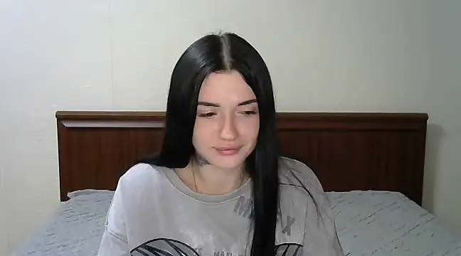 Snapshot of Liana_diva chatting on March 2025 11:44:02 PM Liana diva online show from March 2025 11:44:02 PM