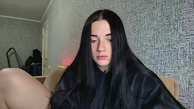 Snapshot of Liana_diva chatting on November 2025 07:13:02 PM Liana diva online show from November 2025 07:13:02 PM