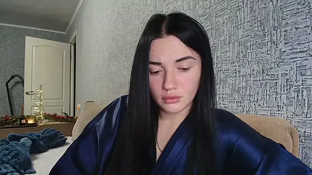 Snapshot of Liana_diva chatting on December 2025 06:23:01 PM Liana diva online show from December 2025 06:23:01 PM