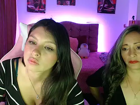 Snapshot of Melanyy_100 chatting on March 2025 11:44:02 PM Melanyy 100 online show from March 2025 11:44:02 PM