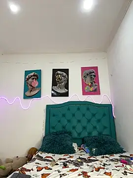 Lilybaudinx96 online show from May 2026 06:10:01 AM