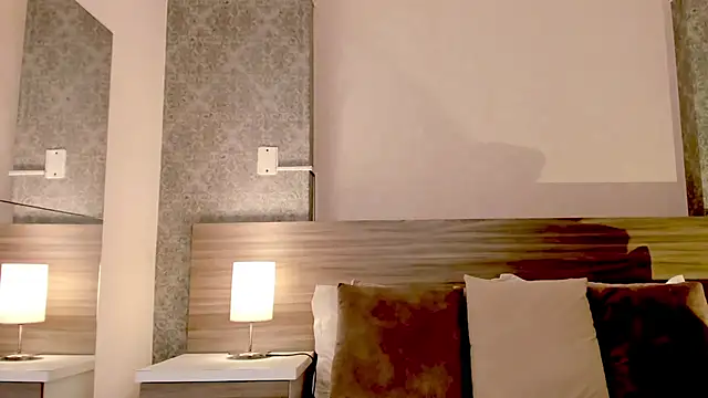 Snapshot of Mistyca chatting on February 2025 11:41:02 AM Mistyca online show from February 2025 11:41:02 AM