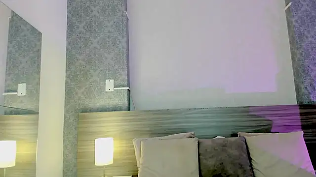 Snapshot of Mistyca chatting on September 2025 10:42:01 AM Mistyca online show from September 2025 10:42:01 AM